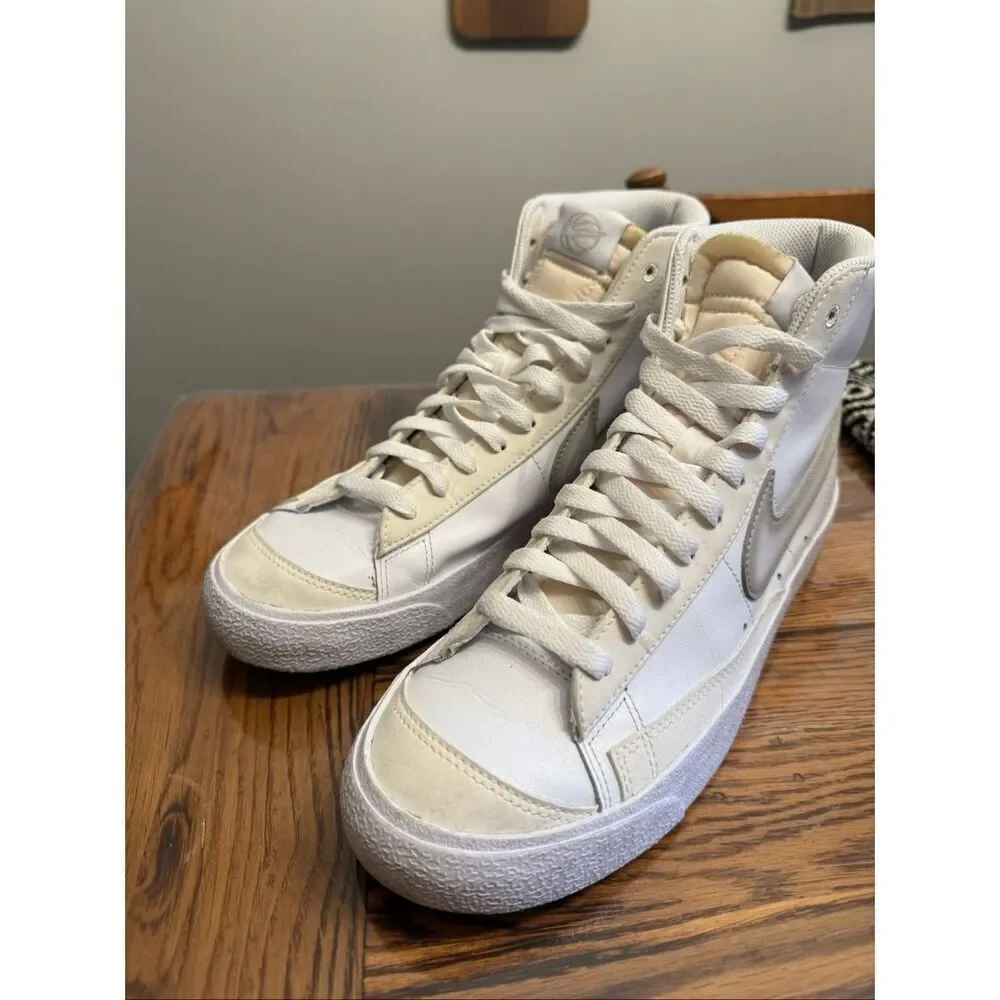 Nike White High Top Blazer Mid 77 Vintage Airbrush Swoosh Trainer Shoes Size 9